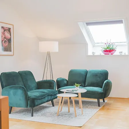 Ula's Design - Arbeitsplatz - Kuche - Parkplatz - Waschmaschine * Goeppingen