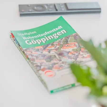 Ula's Design - Arbeitsplatz - Kuche - Parkplatz - Waschmaschine Apartment